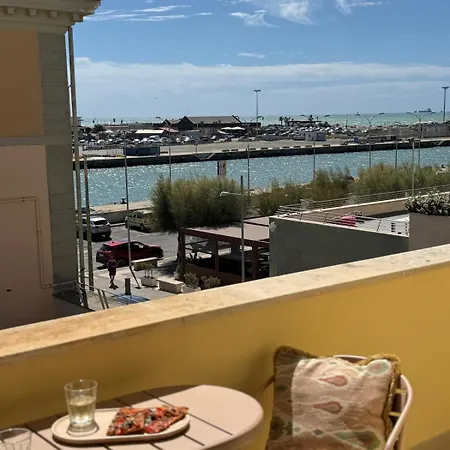 Aurum House - Sea & Sunset View