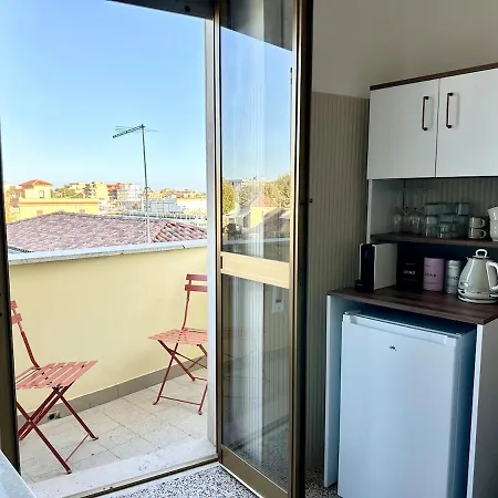 Aurum House - Sea & Sunset View Apartment
